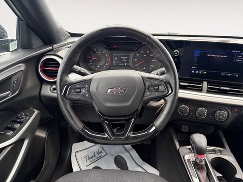 Used 2024 Chevrolet Trax RS w/ Driver Confidence Package FWD image 12