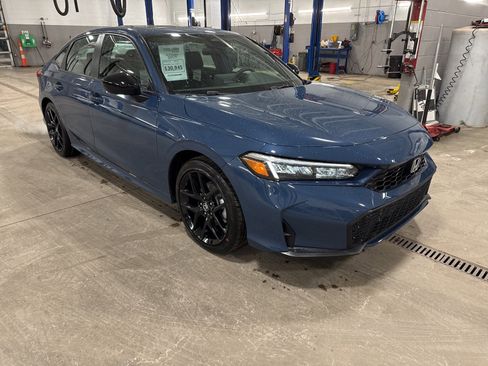 New 2026 Honda Civic Sport image 3