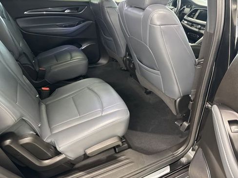 Used 2023 Buick Enclave Essence image 31