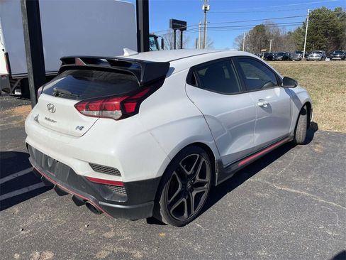 Used 2020 Hyundai Veloster N w/ Performance Package image 6