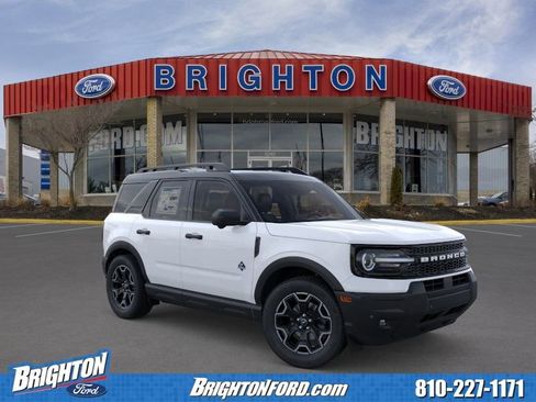Used 2026 Ford Bronco Sport Outer Banks w/ Outer Banks Tech Package+ AWD/4WD image 7
