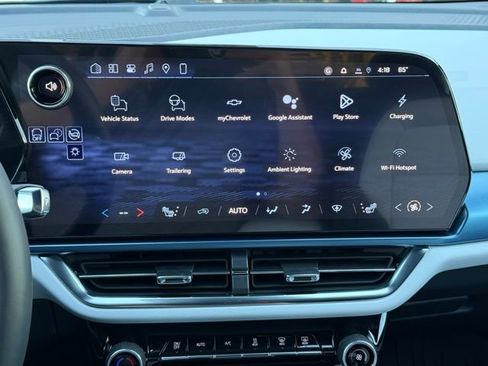 New 2026 Chevrolet Equinox EV LT FWD image 18