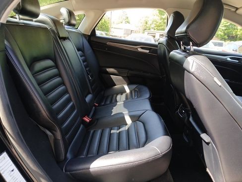 Used 2020 Ford Fusion SEL image 13