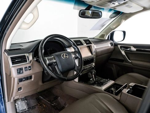 Used 2018 Lexus GX 460 w/ Navigation Package AWD/4WD image 2