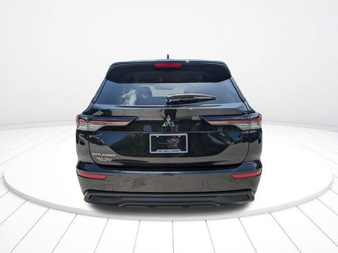 New 2026 Mitsubishi Outlander ES FWD image 5