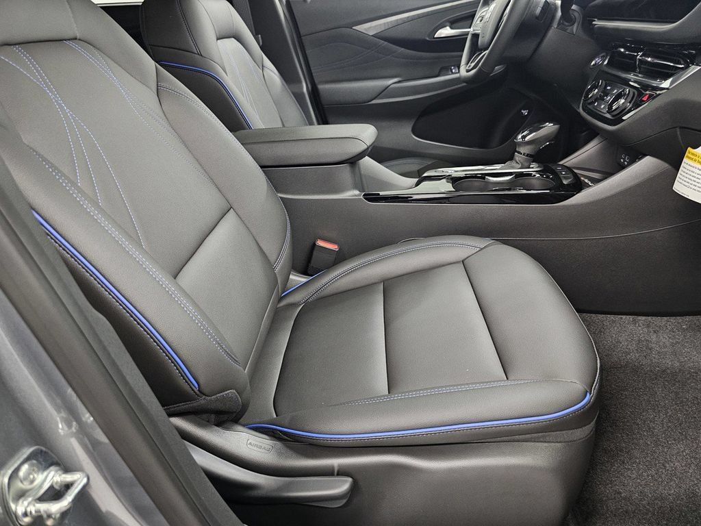 New 2026 Buick Envista Sport Touring w/ Convenience I Package FWD image 25