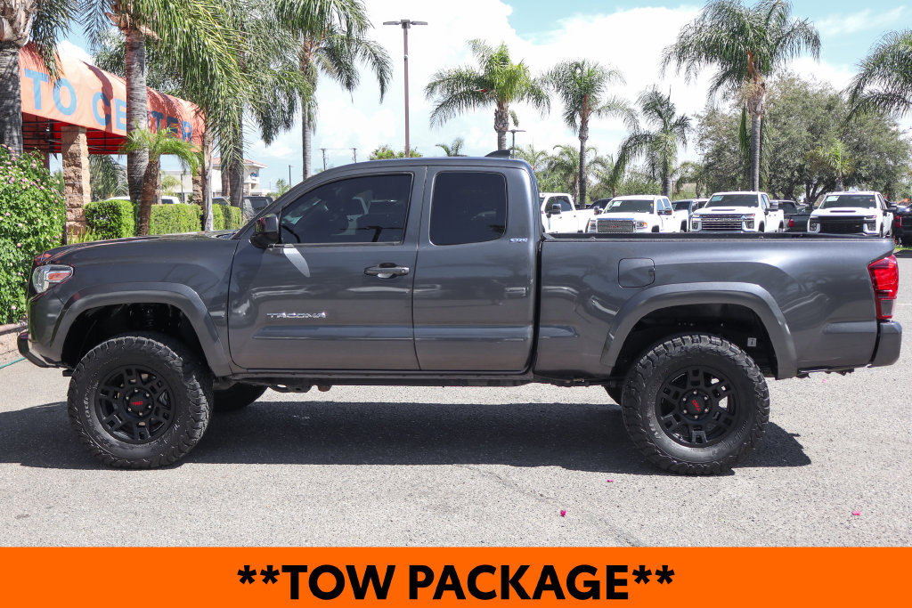 Used 2022 Toyota Tacoma SR5 AWD/4WD image 5