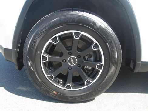 Used 2014 Jeep Grand Cherokee Laredo w/ Quick Order Package 23E image 8