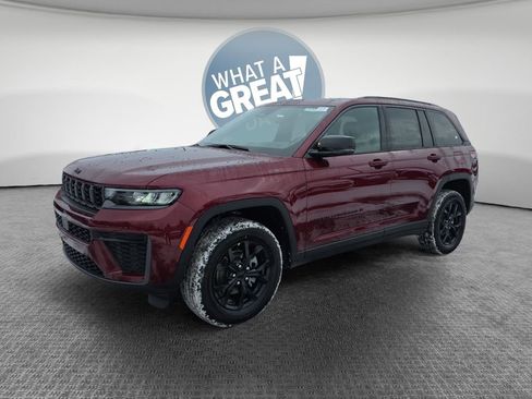 New 2026 Jeep Grand Cherokee Altitude AWD/4WD image 8