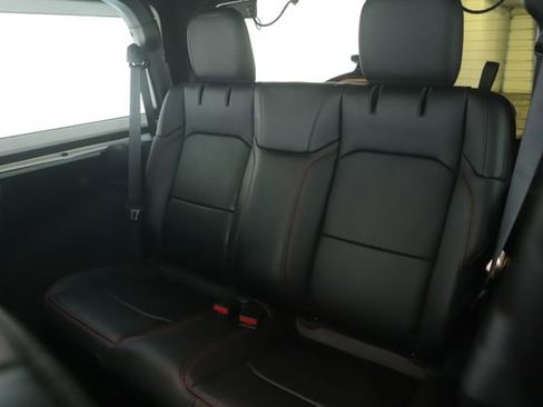 Used 2024 Jeep Wrangler Rubicon image 28