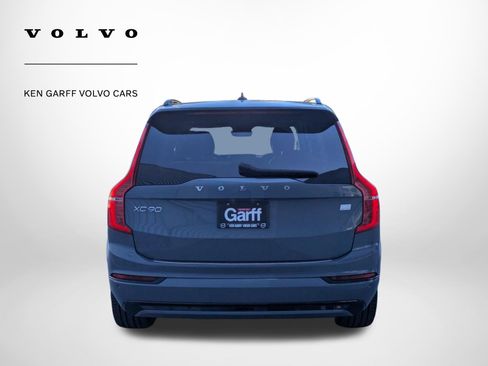 Used 2023 Volvo XC90 T8 Plus w/ Protection Package Premier AWD/4WD image 4
