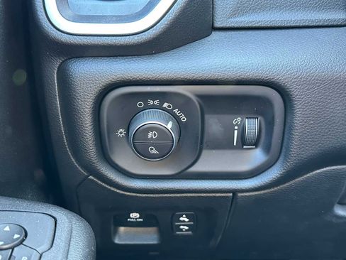 Used 2025 RAM 1500 Big Horn image 31