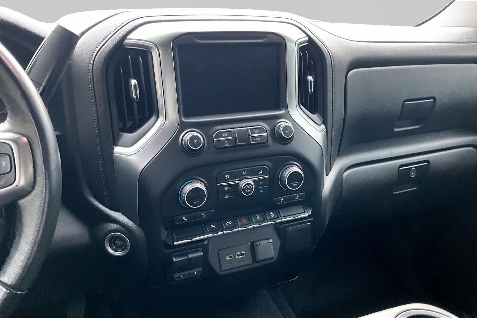 Used 2021 Chevrolet Silverado 1500 LT w/ Z71 Off-Road Package AWD/4WD image 13