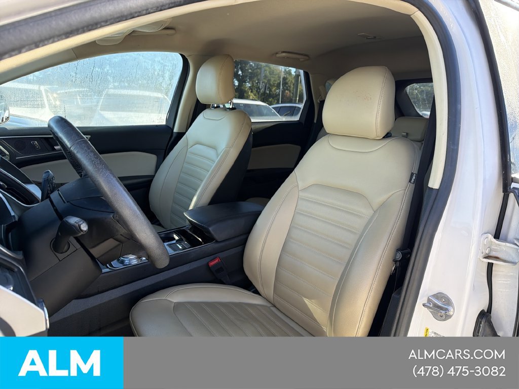 Used 2019 Ford Edge SEL w/ Equipment Group 201A FWD image 18