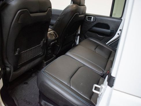 Used 2024 Jeep Wrangler High Altitude image 23