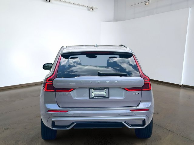 Used 2026 Volvo XC60 B5 Plus w/ Protection Package Premier AWD/4WD image 5