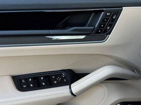 New 2026 Porsche Cayenne Turbo image 14