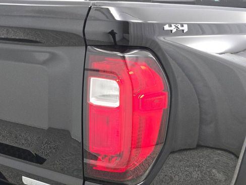 New 2026 GMC Canyon Elevation w/ Convenience Package image 13