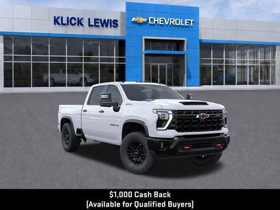 New 2026 Chevrolet Silverado 2500 ZR2 w/ LPO, Dark Essentials Package