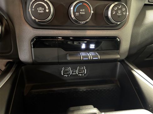 Used 2022 RAM 1500 Big Horn image 30