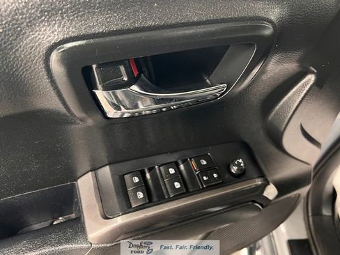 Used 2019 Toyota Tacoma TRD Sport w/ Technology Package AWD/4WD image 23