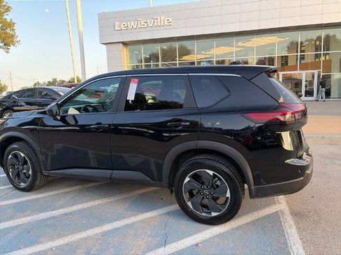 Certified 2024 Nissan Rogue SV FWD image 18