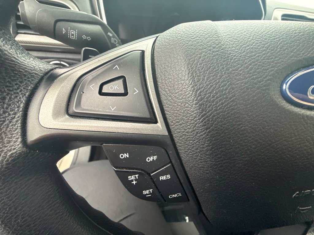Used 2019 Ford Fusion SE FWD image 21