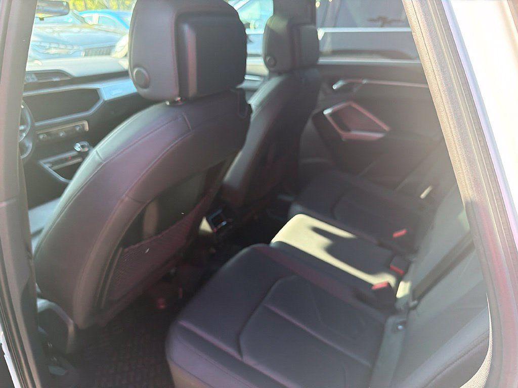 Used 2021 Audi Q3 2.0T Premium AWD/4WD image 7