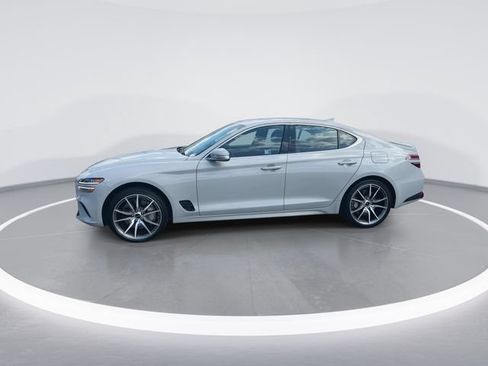 Used 2025 Genesis G70 2.5T RWD image 5