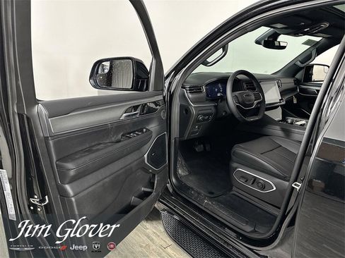 New 2024 Jeep Wagoneer L Series II w/ Convenience Group I image 22