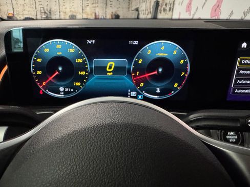 Used 2022 Mercedes-Benz GLB 250 w/ Premium Package Lite image 25