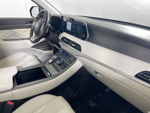 Used 2020 Hyundai Palisade Limited w/ Winter Weather Package image 29