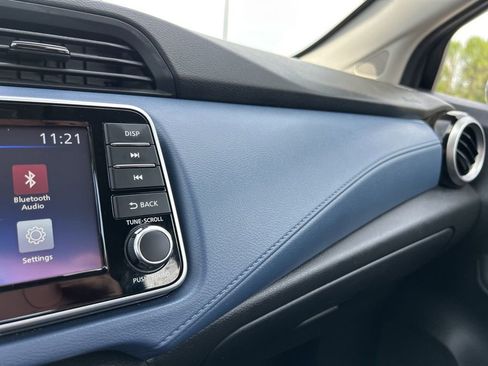 Used 2025 Nissan Versa SV FWD image 23