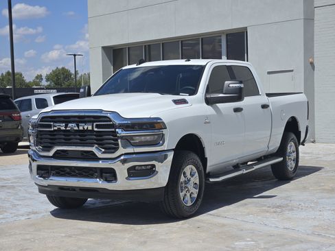 Used 2025 RAM 2500 Lone Star AWD/4WD image 4
