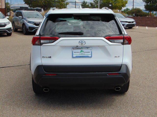 Used 2025 Toyota RAV4 XLE FWD image 5