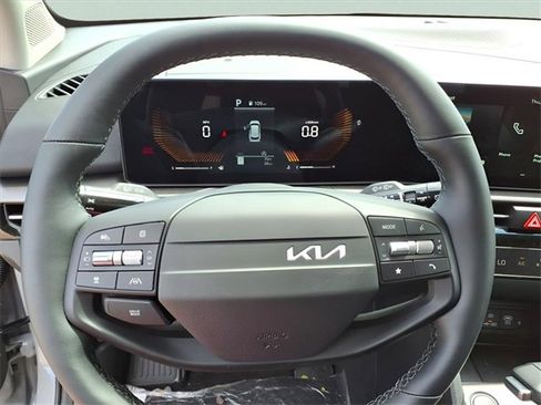 New 2026 Kia Sportage EX image 16
