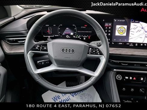 Used 2025 Audi Q5 Premium w/ Convenience Package AWD/4WD image 5