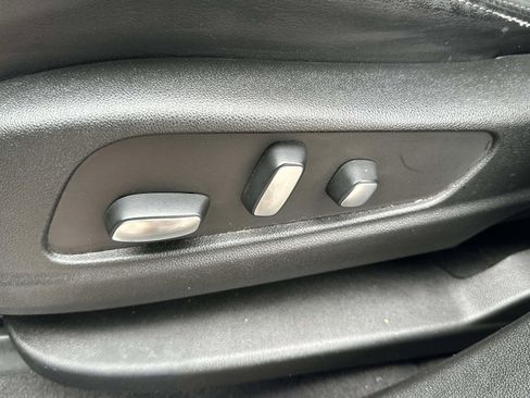 Certified 2022 Cadillac XT5 Sportv image 25