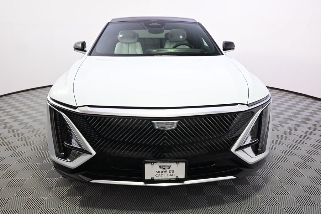 New 2026 Cadillac Lyriq Premium Luxury w/ LPO, Floor Liner Package AWD/4WD image 10