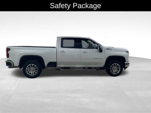Used 2024 Chevrolet Silverado 2500 LTZ w/ LTZ Premium Package AWD/4WD image 9
