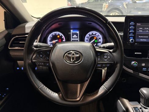 Used 2021 Toyota Camry SE FWD image 24