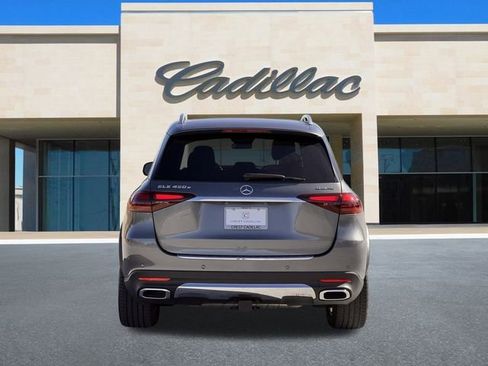 Used 2025 Mercedes-Benz GLE 450e 4MATIC image 4