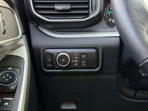 Certified 2023 Ford Explorer XLT w/ Equipment Group 202A AWD/4WD image 35