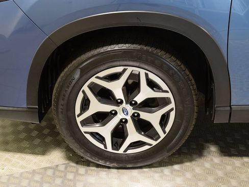 Used 2022 Subaru Forester Premium AWD/4WD image 37