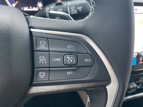 New 2025 Jeep Grand Cherokee L Limited image 19