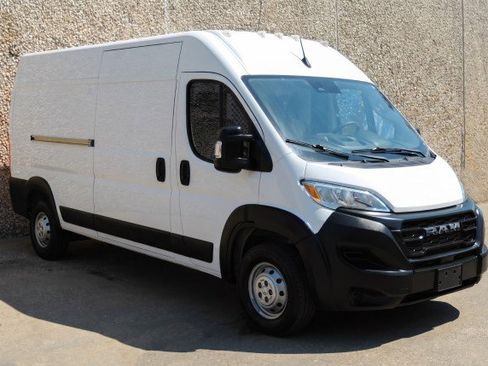Used 2023 RAM ProMaster 2500 FWD image 6
