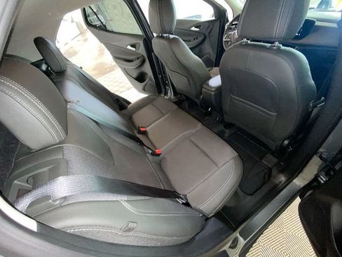 Used 2024 Buick Encore GX Preferred AWD/4WD image 32