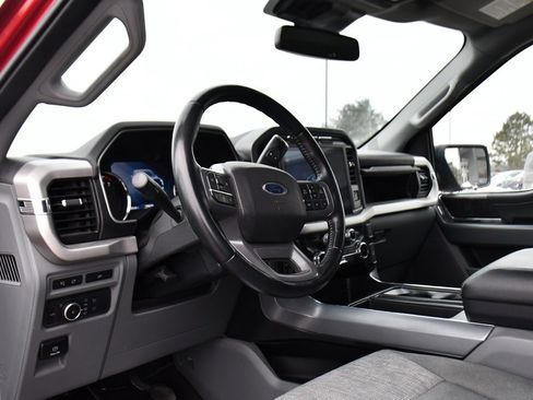 Used 2022 Ford F150 XLT w/ Equipment Group 302A High image 11