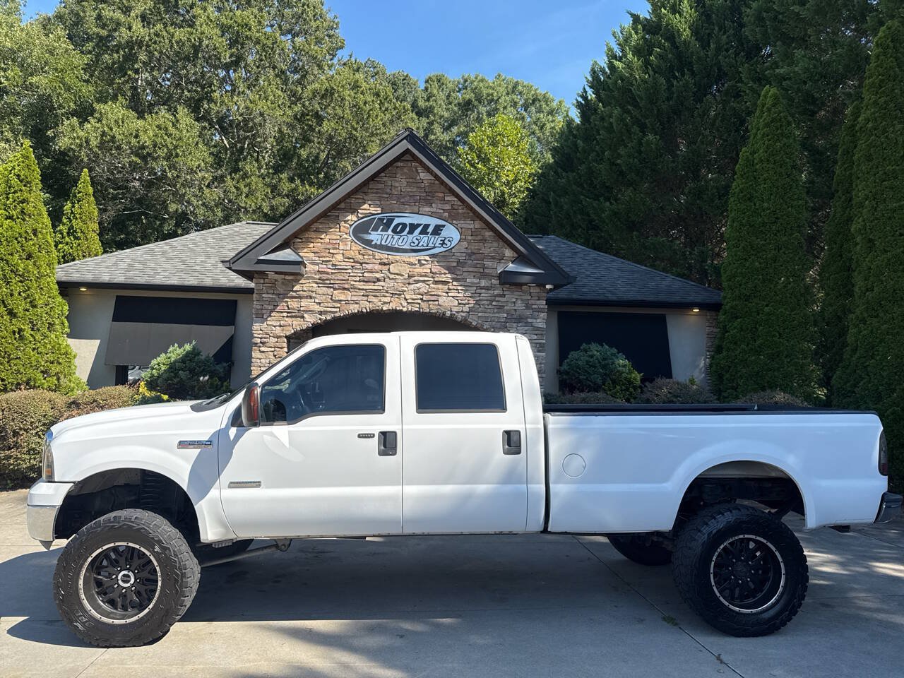 Used 2005 Ford F250 Lariat AWD/4WD image 1