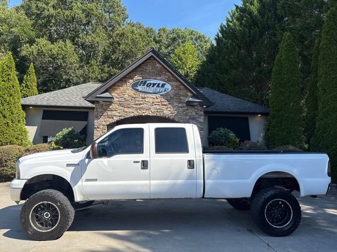 Used 2005 Ford F250 Lariat AWD/4WD image 1